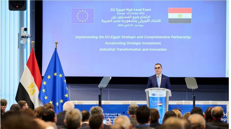 “القمة المصرية الأوروبية “.. وزير الاستثمار : مصر تشهد طفرة غير مسبوقة في بنيتها التحتية باستثمارات بلغت اكثر من 500 مليار دولار خلال العقد الماضي