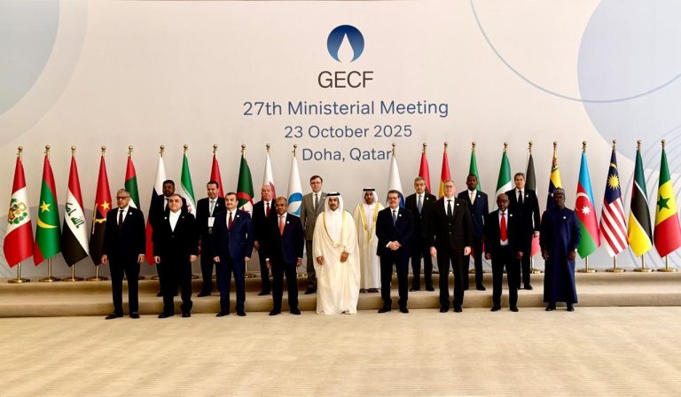 شركات الطاقة العالمية ( إيني وشل وبي بي وتوتال إنيرجيز)  تعلن عن  برامج استثمارية طموحة لاستكشاف وتنمية موارد الغاز في مصر خلال السنوات الخمس المقبلة