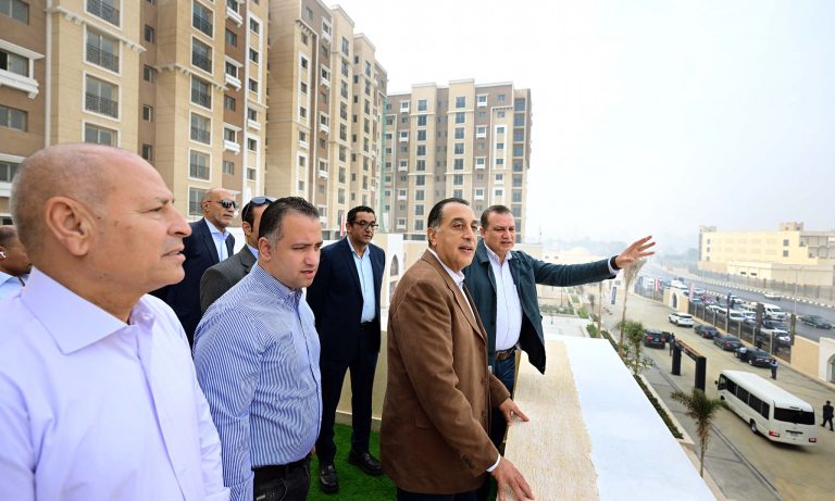 رئيس الوزراء يتفقد مشروع “الفسطاط فيو”.. يقام على مساحة 30 فدانًا ويضم 1412 وحدة سكنية و240 وحدة بالأبراج الفندقية