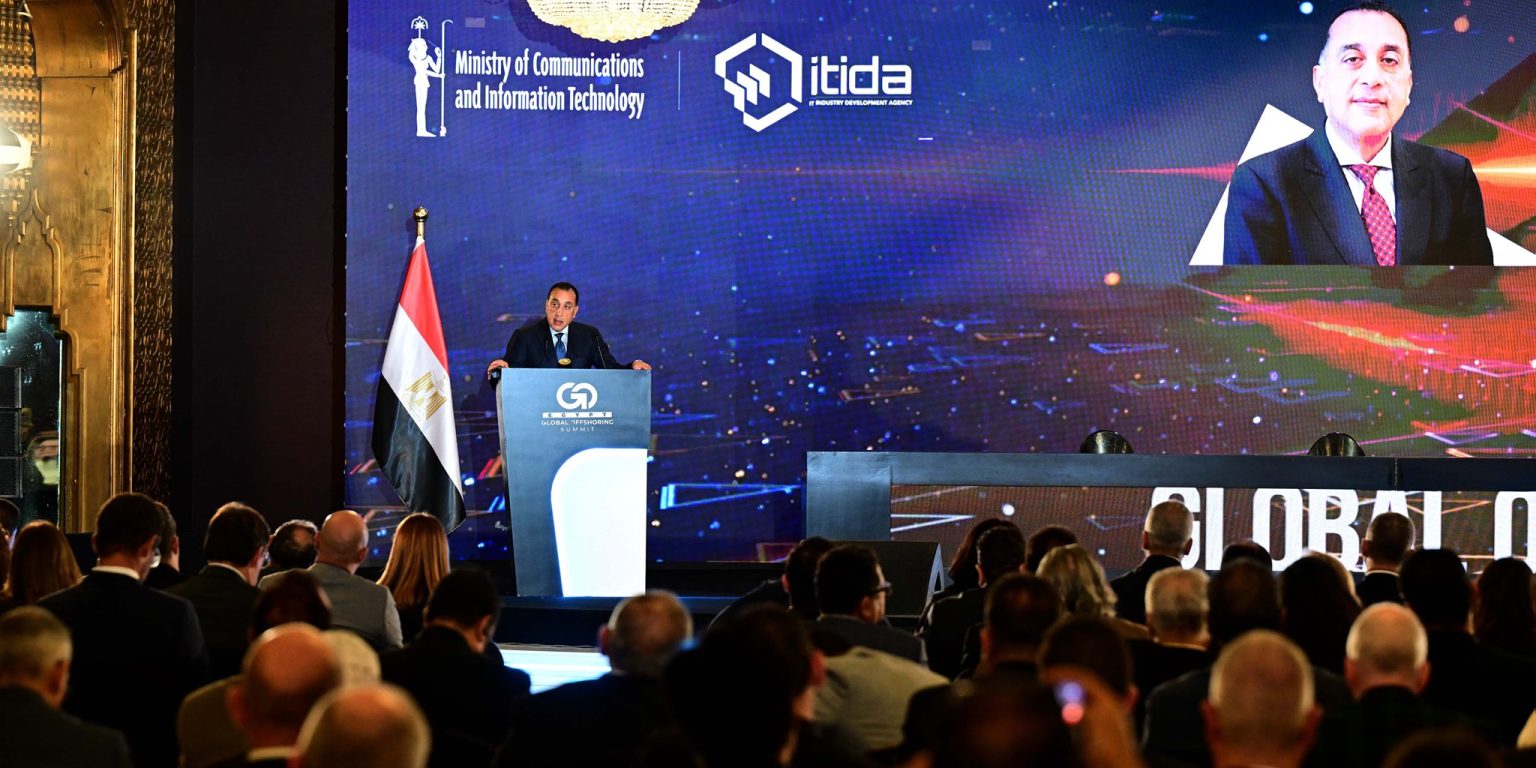 في كلمته خلال “القمة العالمية لصناعة التعهيد” .. رئيس الوزراء: مصر تمنحكم الاستقرار والشراكة فلدينا جيل من الشباب الماهر والمتحمِّس للمساهمة في نموكم العالمي