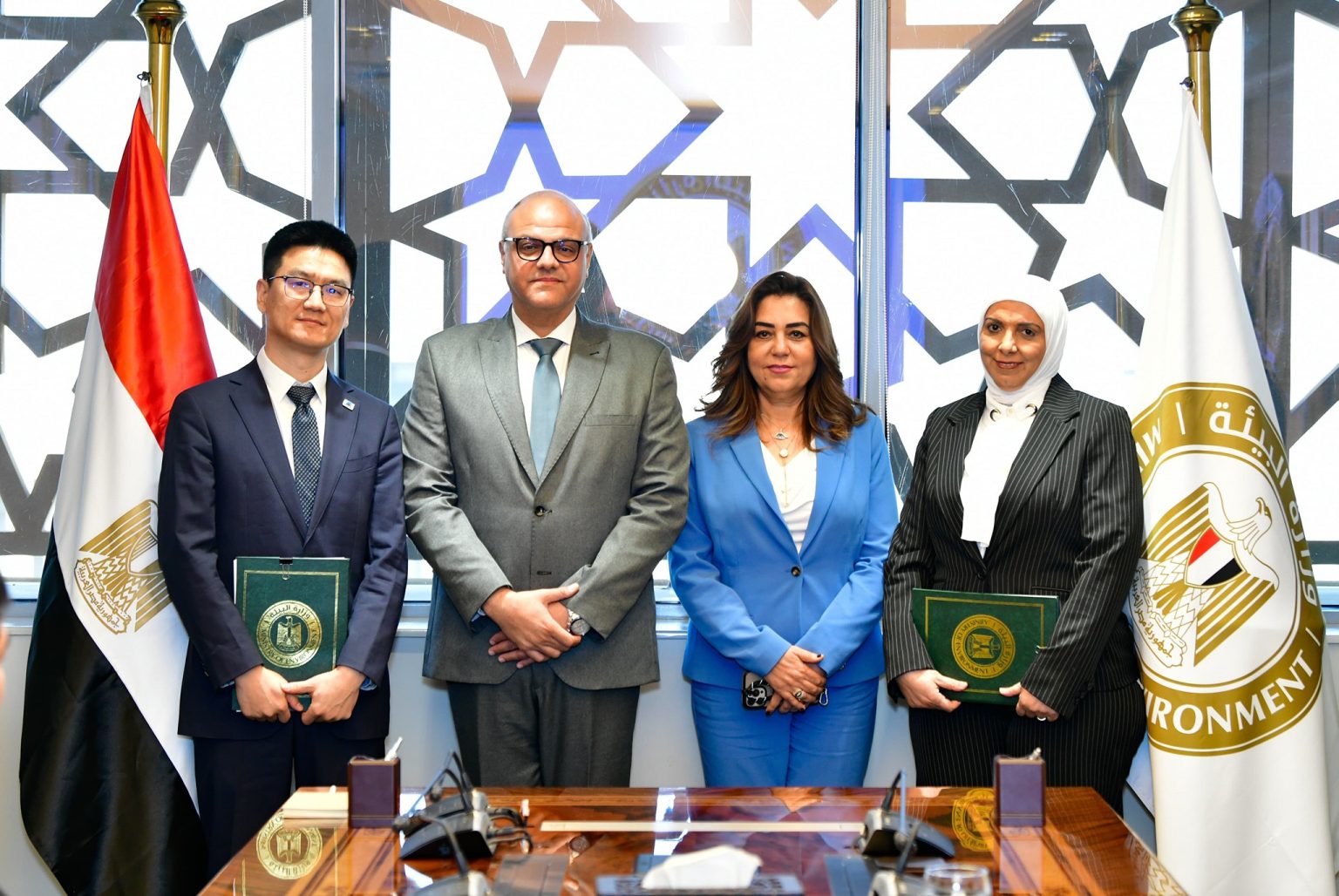 توقيع مذكرة تفاهم بين محافظة القليوبية وشركة CMEC الصينية لدراسة إنشاء مشروع متكامل للطاقة