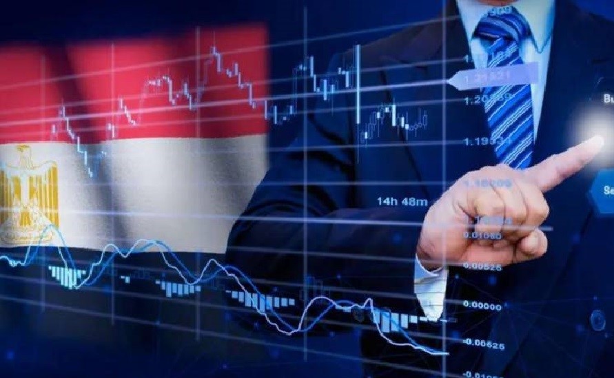 لهذه الأسباب .. الاقتصاد المصري يمر بمرحلة تعافٍ تدريجي وملحوظ مدفوعاً بنمو القطاعات الإنتاجية وتراجع التضخم