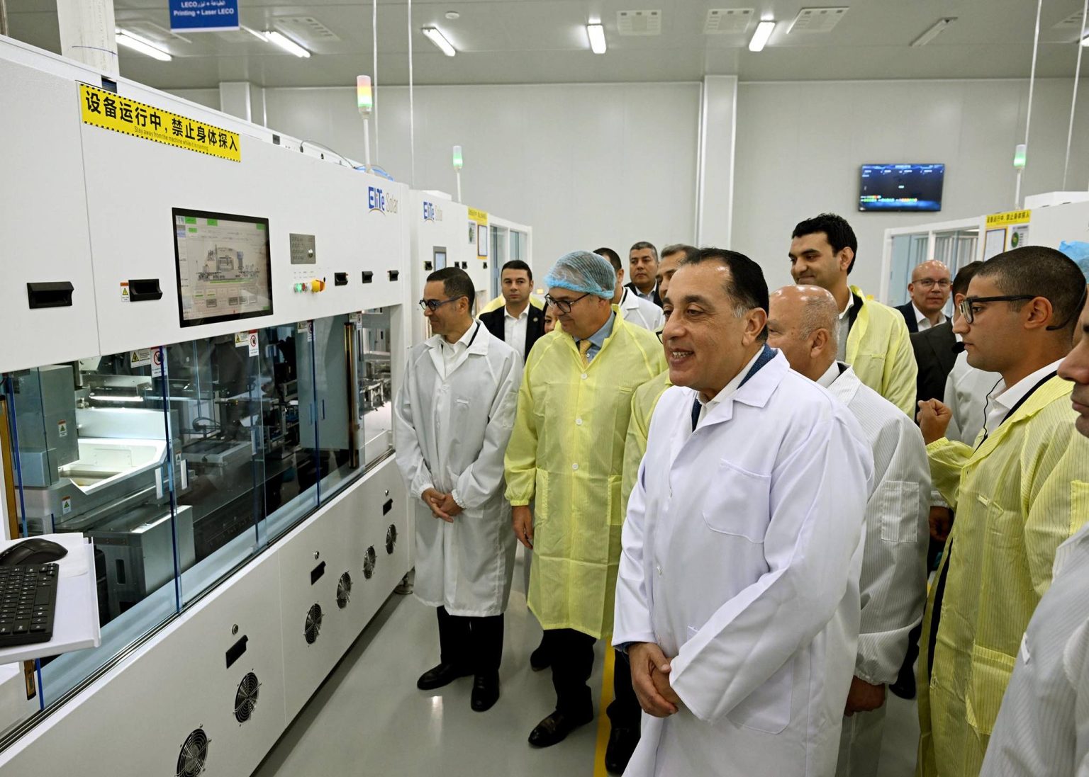 رئيس الوزراء يفتتح مجمع مصانع “إيليت سولار” لتكنولوجيا الطاقة الشمسية بالمنطقة الصناعية بالسخنة باستثمارات 116 مليون دولار