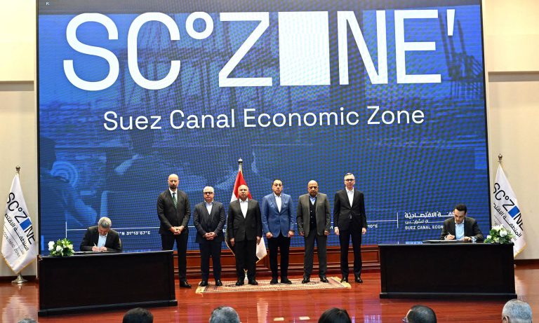 باستثمارات تزيد على 1.8 مليار دولار.. رئيس الوزراء يشهد توقيع اتفاقيات وعقود إنشاء مشروعين متكاملين في مجال الطاقة المتجددة