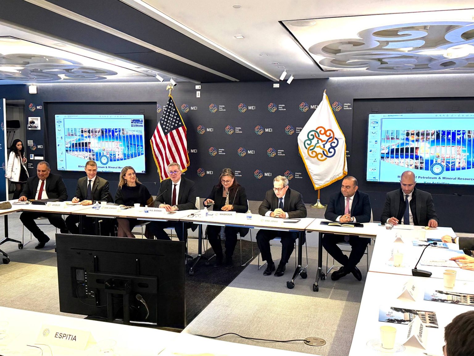 وزير البترول في لقاء موسع بمعهد الشرق الأوسط بواشنطن: البنية التحتية في مصر جاهزة و قادرة لنقل إمدادات الغاز القبرصي إلي أوروبا