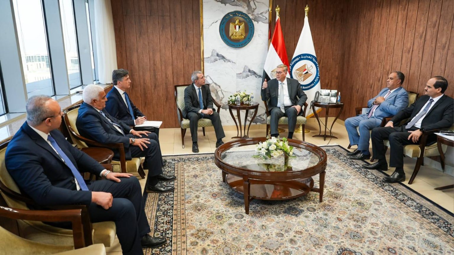 وزير البترول يتابع مع مسئولي “إيني” الإيطالية خطط زيادة الإنتاج وربط الحقول القبرصية