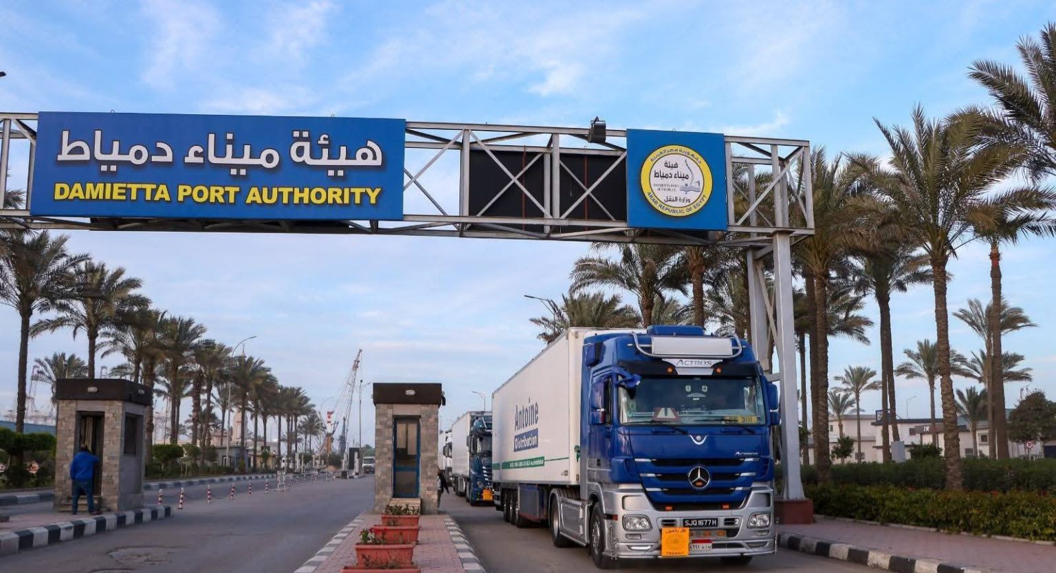 من إيطاليا إلى دول الخليج عبر خط “الرورو” .. ميناء دمياط محطة عالمية لتجارة “الترانزيت”