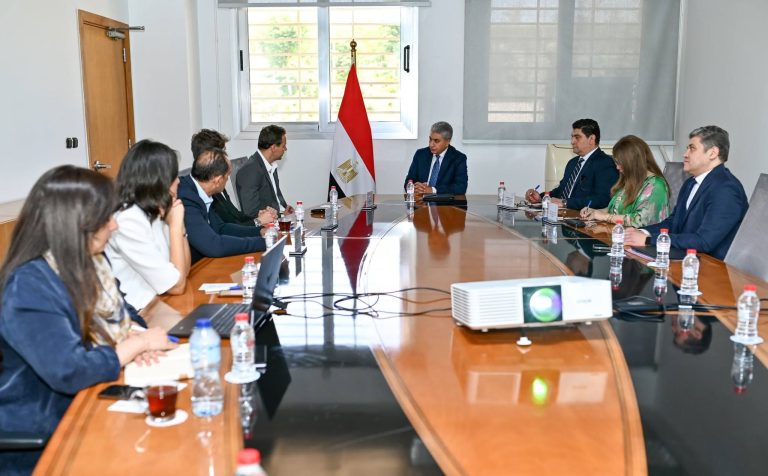 وزير السياحة يبحث تعزيز التعاون مع شركة مصر إيطاليا العقارية للتوسع في الاستثمار الفندقي