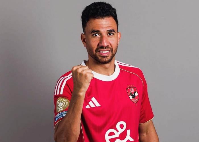 بعد تسوية مالية ودية.. “تريزيجيه” ينهي تعاقده مع الأهلي تمهيداً للانضمام إلى الرياض السعودي مقابل 1.2 مليون دولار