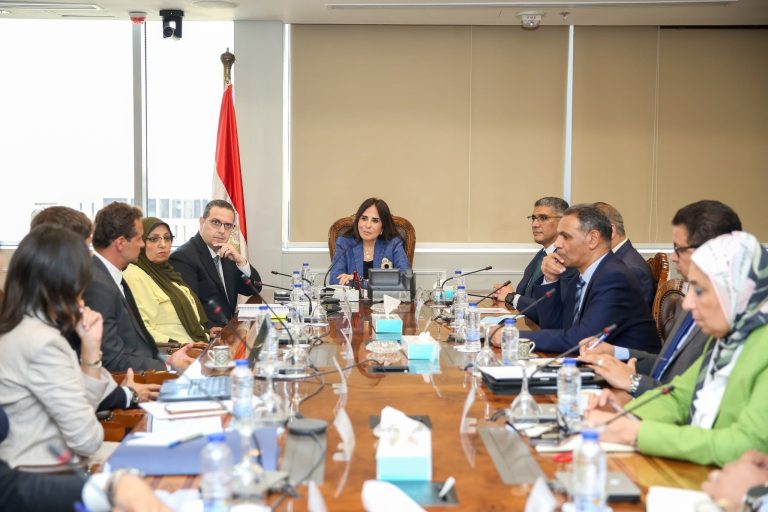 وزيرة الإسكان تلتقي مسئولي شركة مصر إيطاليا للتطوير العقاري لبحث التعاون بشأن عدد من الفرص الاستثمارية بالمدن الجديدة