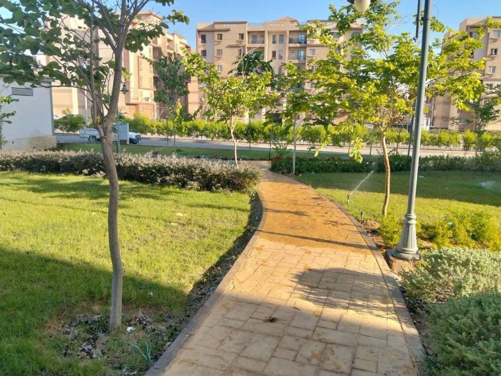 وزيرة الإسكان تُوجه برفع كفاءة الخدمات بمدن العبور والشروق وبدر وتؤكد: التطوير أولوية مستمرة والالتزام بأعلى معايير الجودة