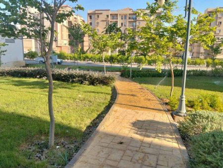 بدء تسليم قطع أراضي «بيت الوطن» للمصريين العاملين بالخارج بمدينة دمياط الجديدة.. 12 أكتوبر المقبل