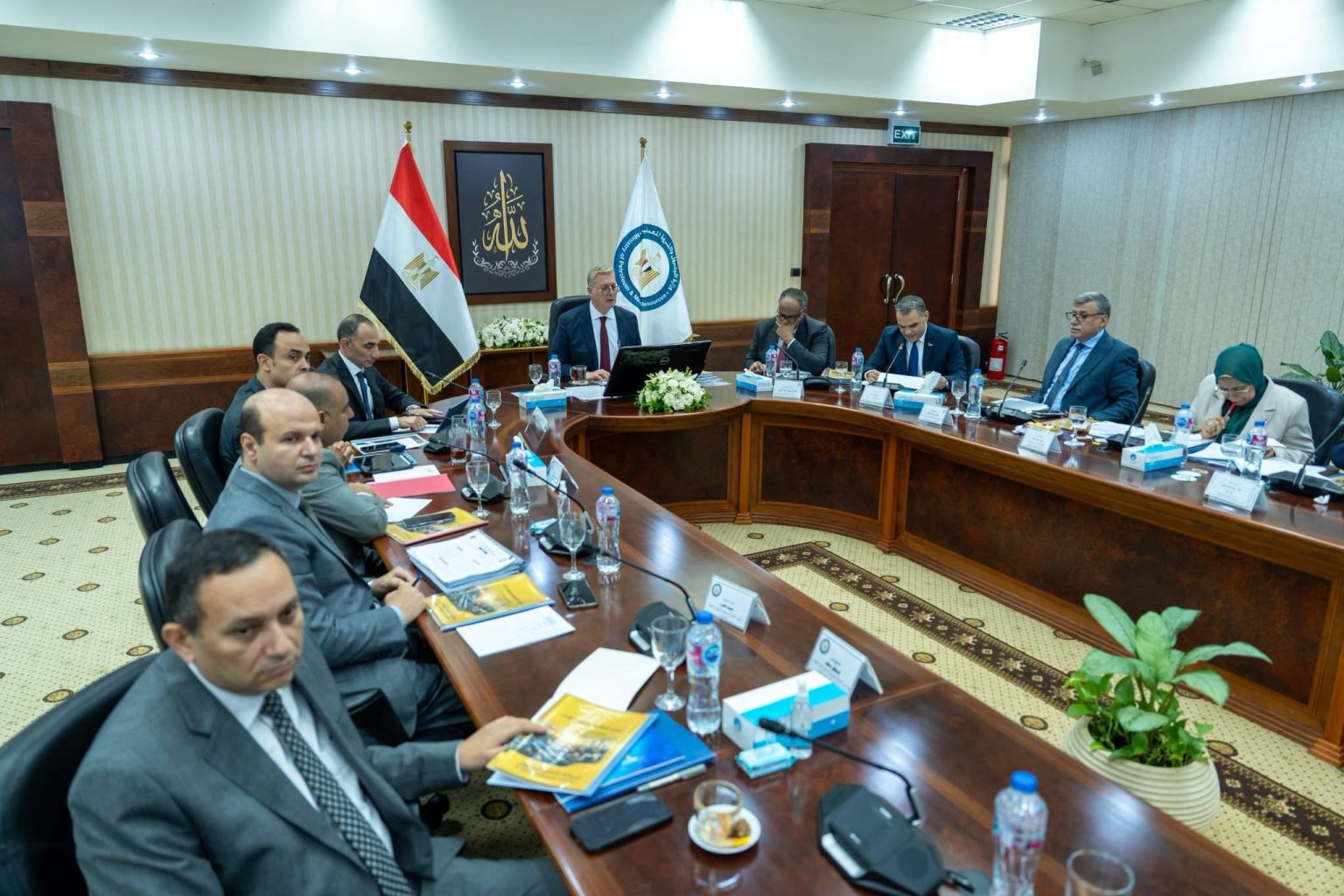 وزير البترول : تطوير معامل تكرير السويس وزيادة ضخ الخام أولوية لزيادة الإنتاج وتعظيم الاستفادة من كل برميل