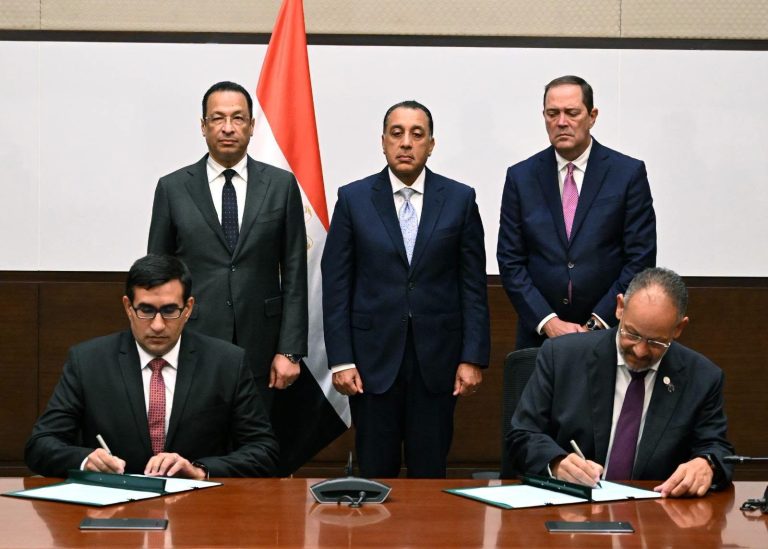 توقيع مذكرة تفاهم بين المعهد القومي للاتصالات وشركة “سيسكو سيستمز” العالمية لإعداد 3 آلاف مدرب معتمد دولياً