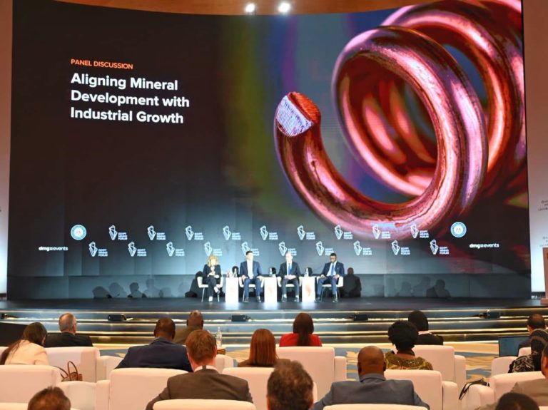 مصر تستهدف تطوير سلاسل قيمة متكاملة لقطاع التعدين تربط بين عمليات الاستخراج والمعالجة والتكرير والتصنيع