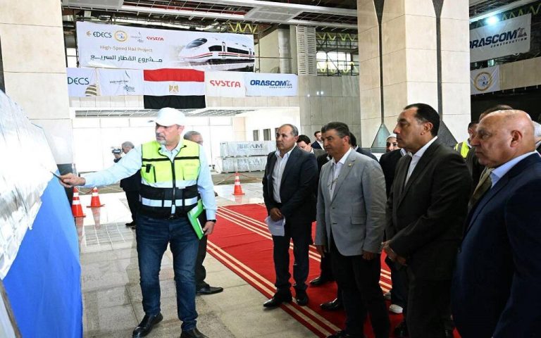 660 كم تربط السخنة بالعلمين ومطروح .. القطار السريع يعيد رسم خريطة مصر
